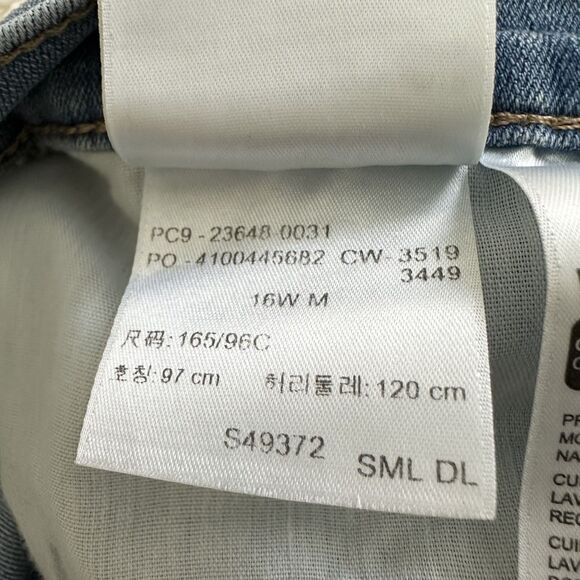 Levis Jeans Womens Plus Size 16W Classic Straight Light Denim Wash Streetwear - Picture 6 of 9